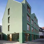 Kitz Boutique & Restaurant