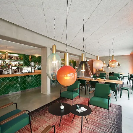 Kitz Boutique & Restaurant