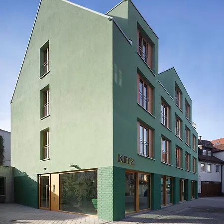 Kitz Boutique & Restaurant