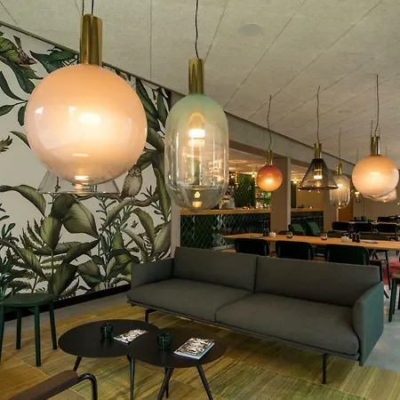 Kitz Boutique & Restaurant