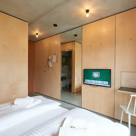 Kitz Boutique & Restaurant מלון מצינגן